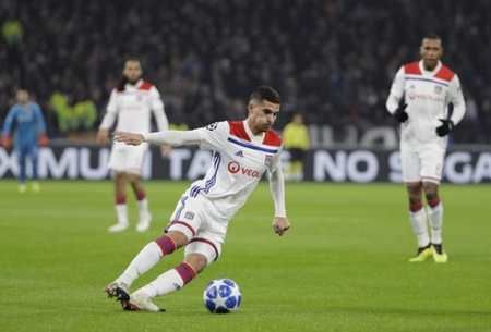 泽卡挺身而 泽卡挺身而